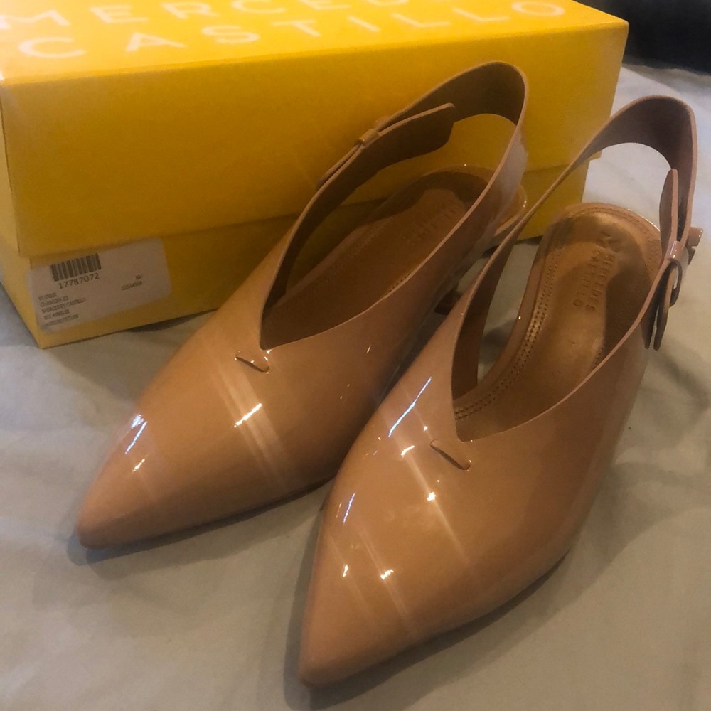 Mercedes Castillo nude heels